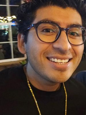 Charlie, 30