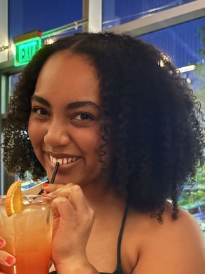 Emily, 21