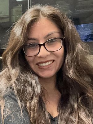 Delia, 35