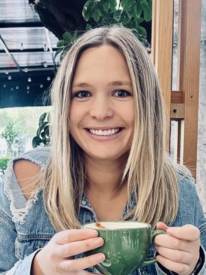 Tori, 31