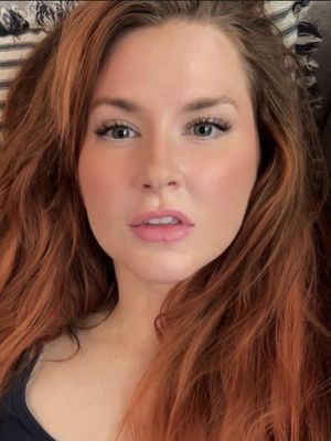 Caitlin, 40