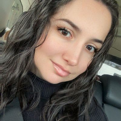 Kate, 28