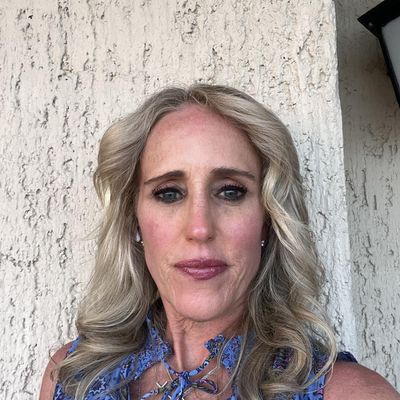 Lisa, 57
