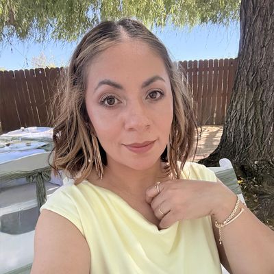 Azucena, 40