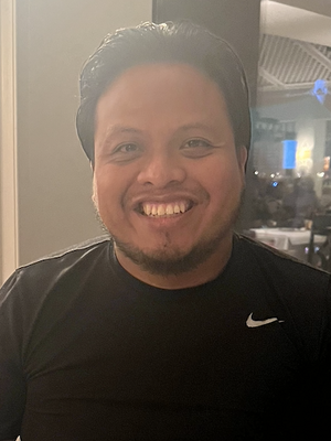 Johnny, 33