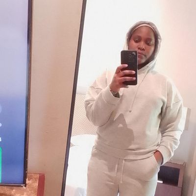 Lillian, 24