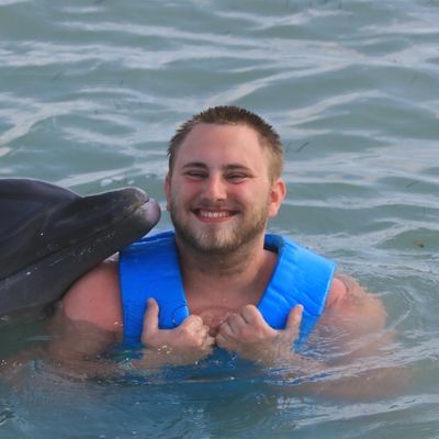 Daniel, 28
