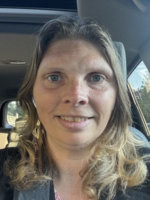 Rebecca, 47