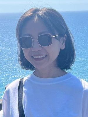 Yenny, 41