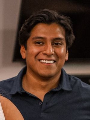 Elvis, 28