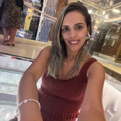 Rayanne, 35