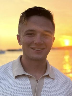 Gunner, 27