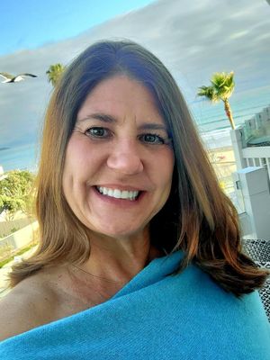 Laura, 54