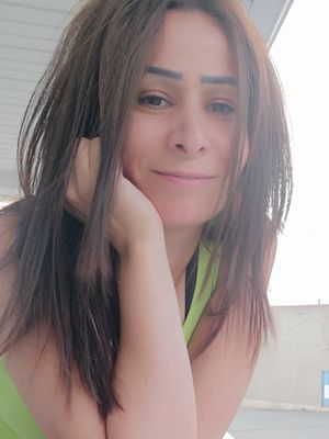Yana, 43