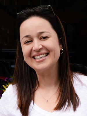 Kelly, 37