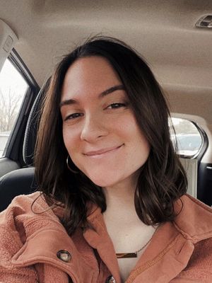 Molly, 25