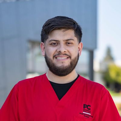Alberto, 26