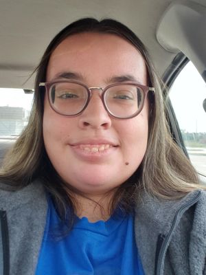 Dee, 26