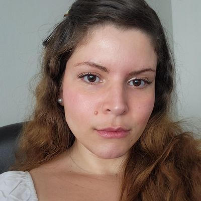 Mary, 32