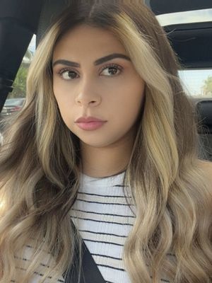 Sabrina, 29