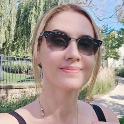 Desi, 41