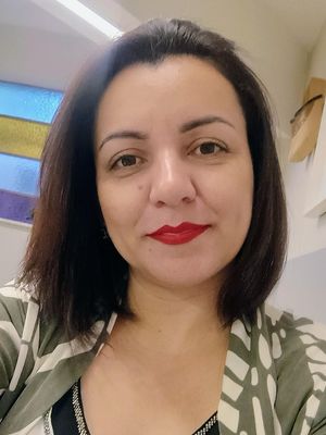 Daniela, 45