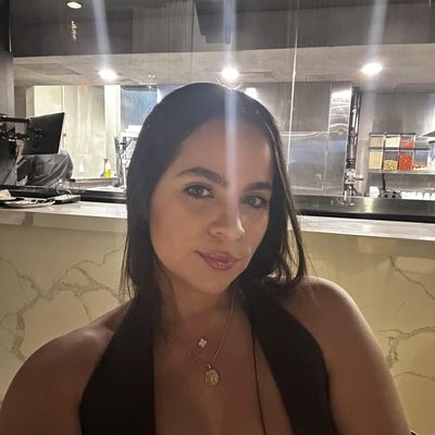 Claritza, 33
