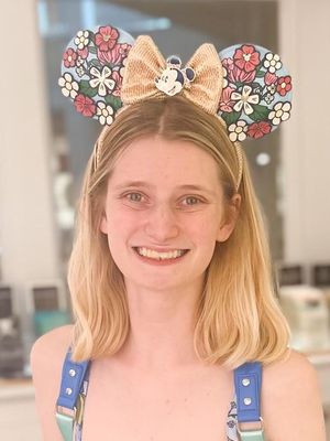 Hannah, 26