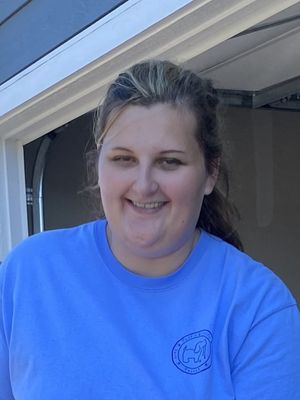 Becca, 29
