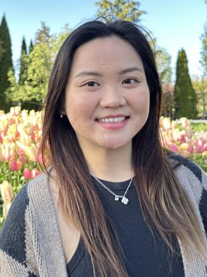 Thuy, 28