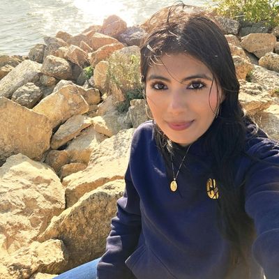 Paola, 36