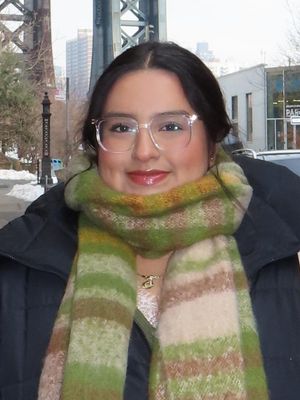 Samantha, 24