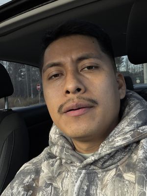 Hugo, 27