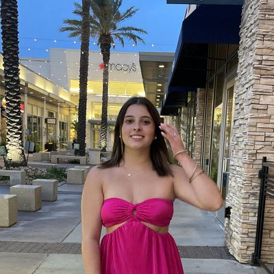 Rylee, 21