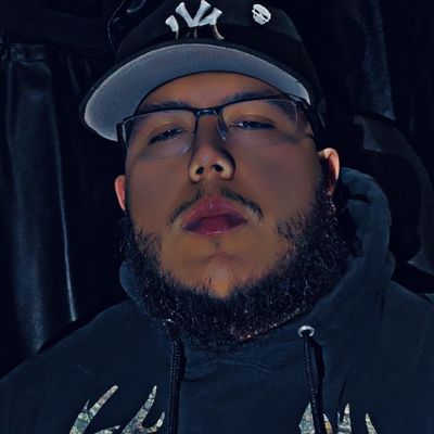 Mike, 26