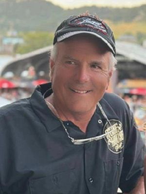 Robin, 66
