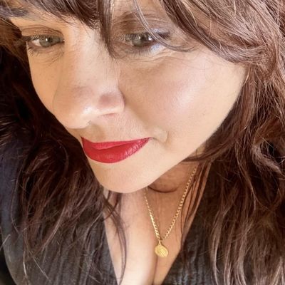 Angela, 52