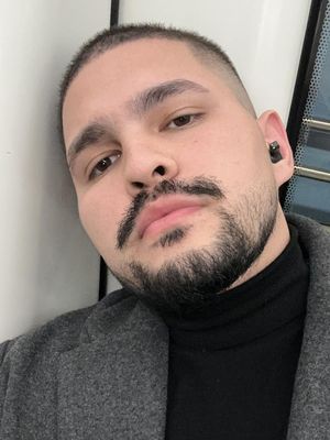 Gabriel, 29