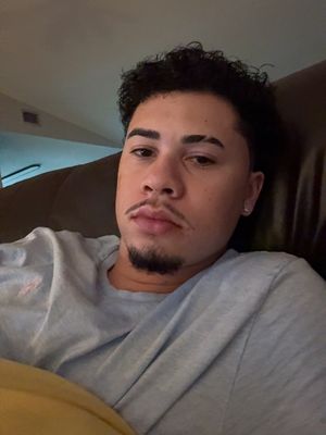 Javier, 22