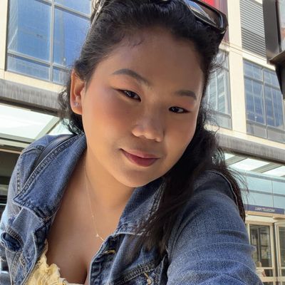 Monica, 25