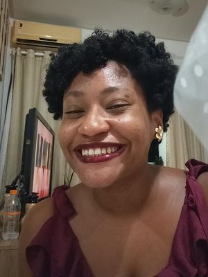 Evelyn, 24