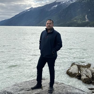 Roger, 38