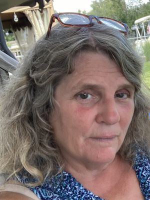 Suzanne, 62