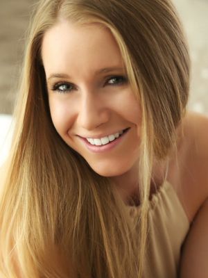 Natalie, 32
