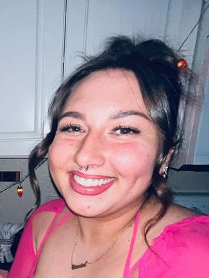 Sarah, 26