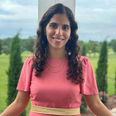 Rebeca, 32
