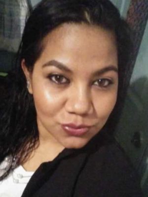 Nahomy, 43