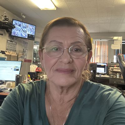 Olivia, 73