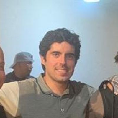 Bruno, 30