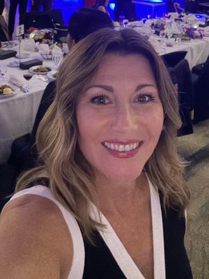 Jennifer, 49